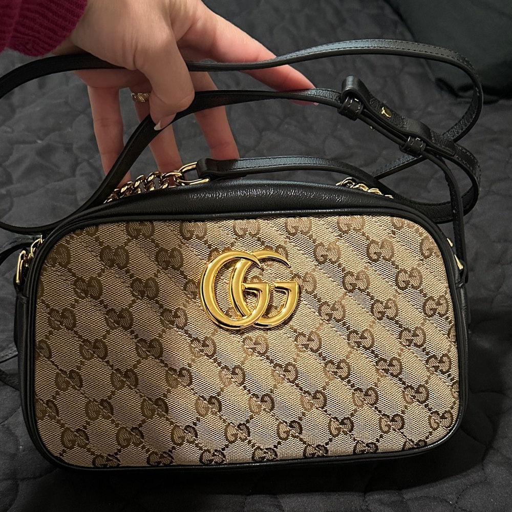 Monogram Matelasse Diagonal Small GG Marmont Chain Shoulder Bag Beige Black